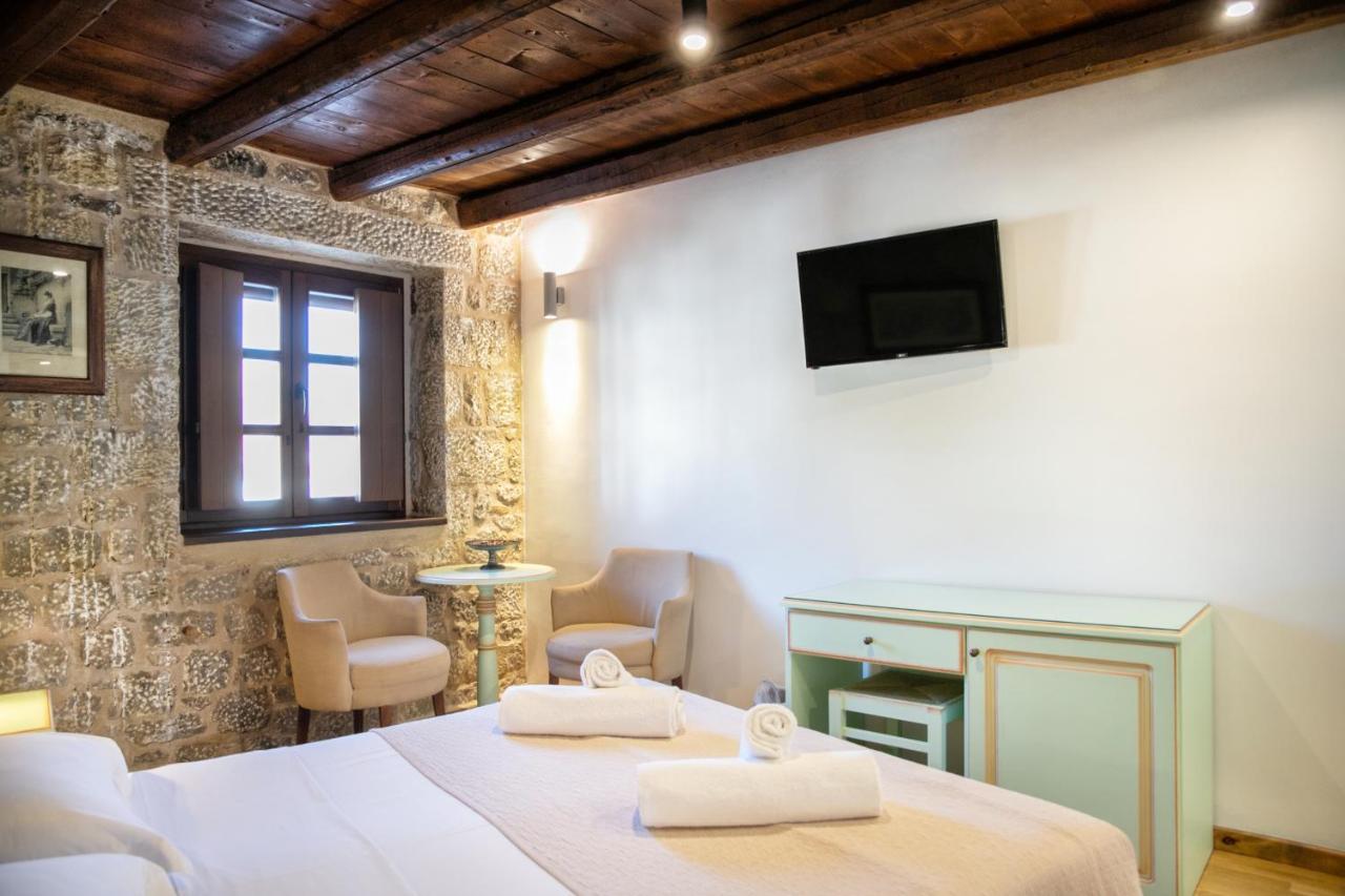 Trapela Areopolis, Boutique Hotel Exterior photo